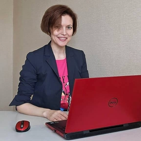 Олеся Холостякова